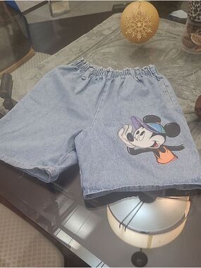 Disney Jerry Leigh Vintage Womens Medium Waistband Jean Shorts Bermuda